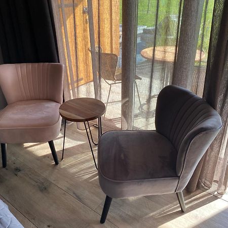 'T Heidepaleis Bed & Breakfast Garderen Bagian luar foto