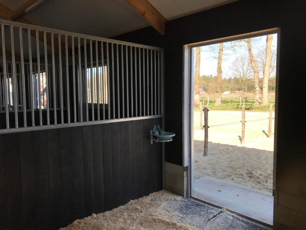 'T Heidepaleis Bed & Breakfast Garderen Bagian luar foto